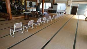 泉福寺本堂の不祝儀敷き畳